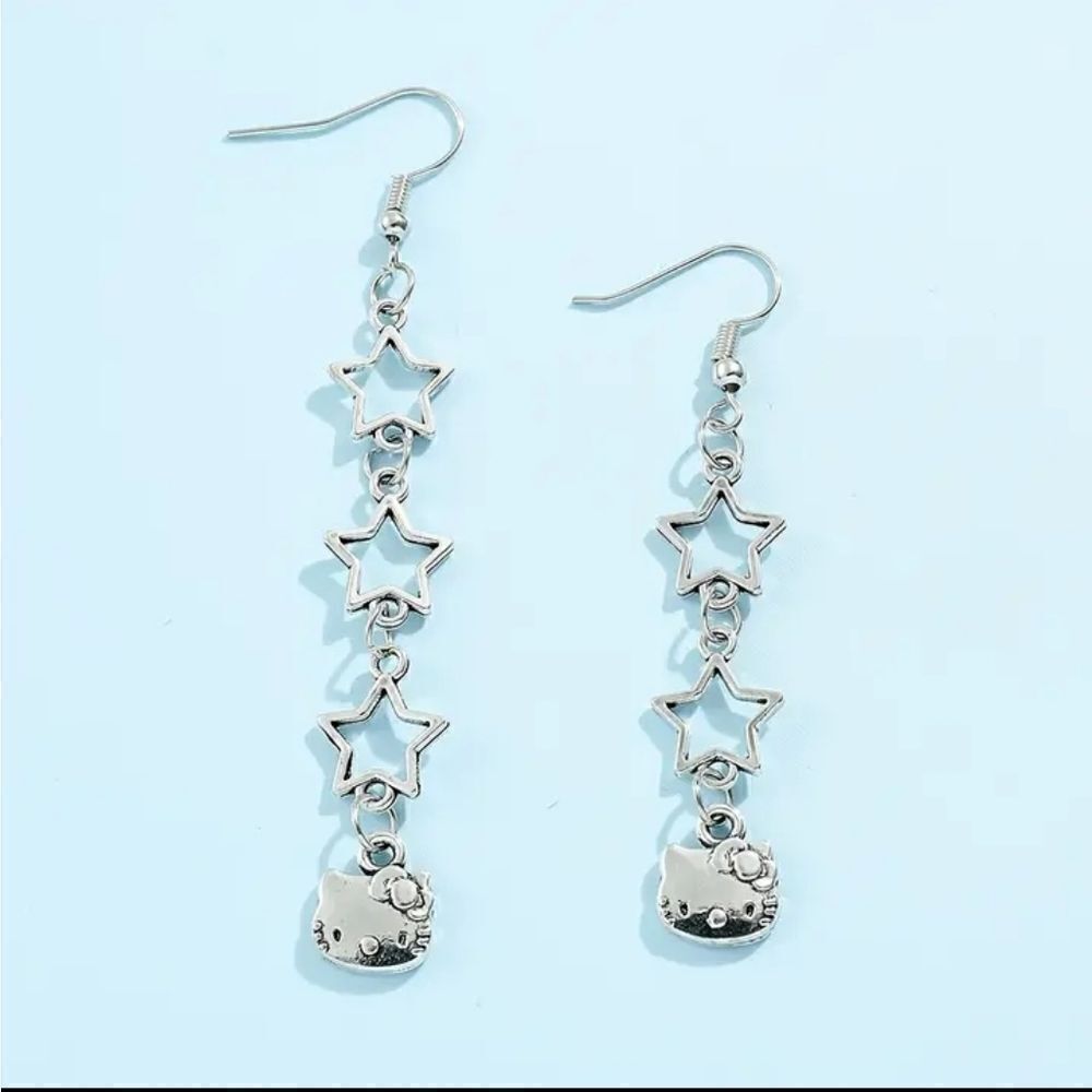 Hello Kitty Silver Star Dangle Earrings 23$
